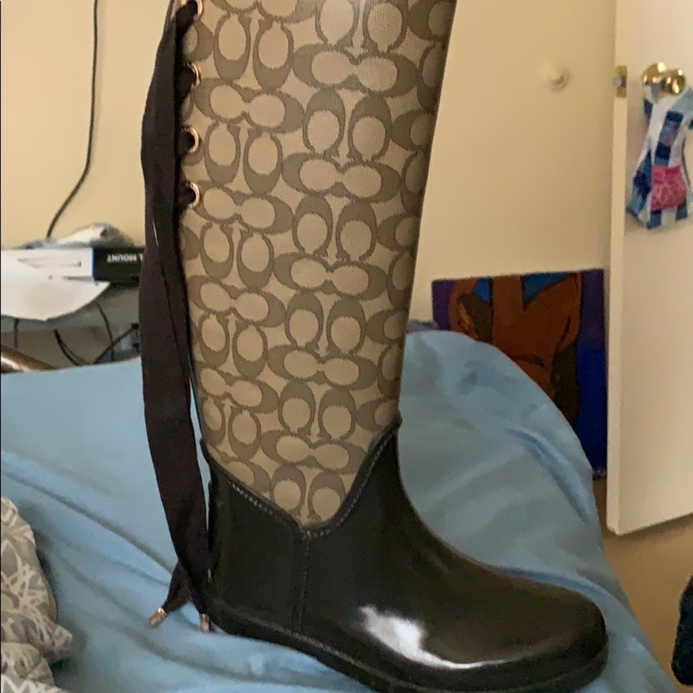 Size 5 coach rain boots